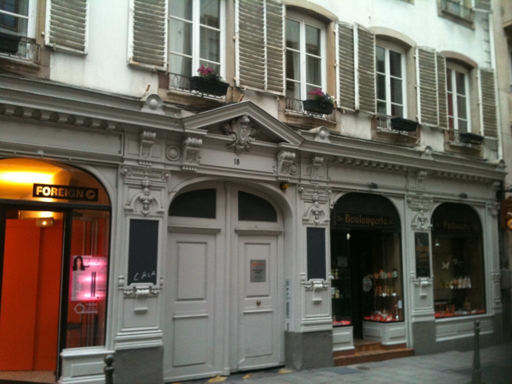 Les Serruriers - Appartement Spacieux Avec Terrasse & Parking ストラスブール 部屋 写真